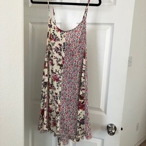 Adorable lace down mini dress by Cecico